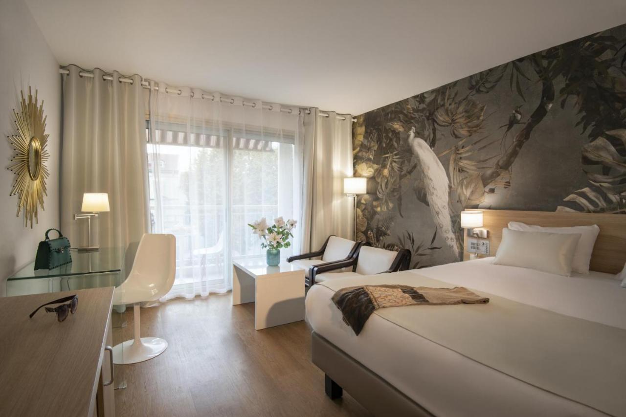 Hotel Chambord Ментона Экстерьер фото