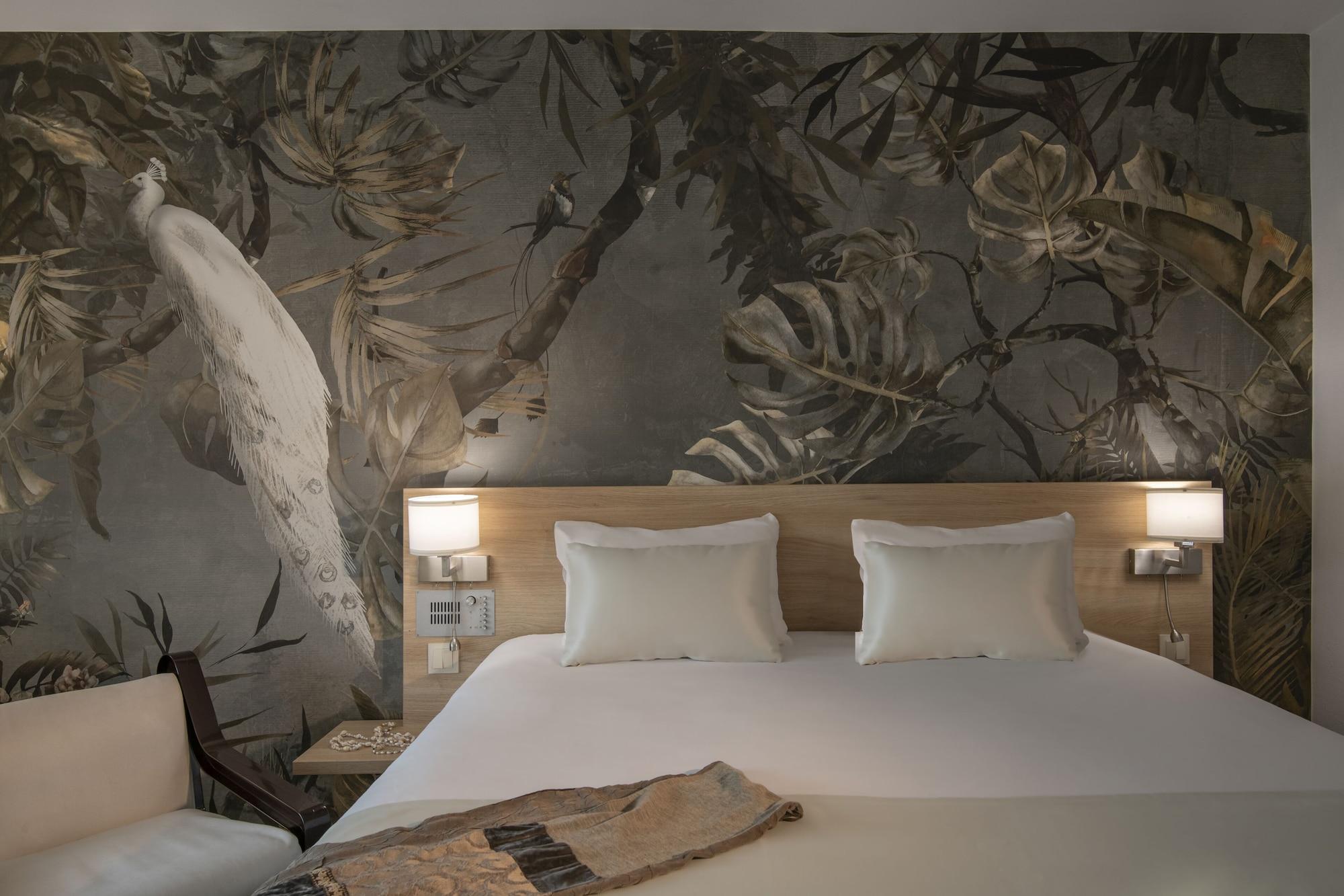 Hotel Chambord Ментона Экстерьер фото